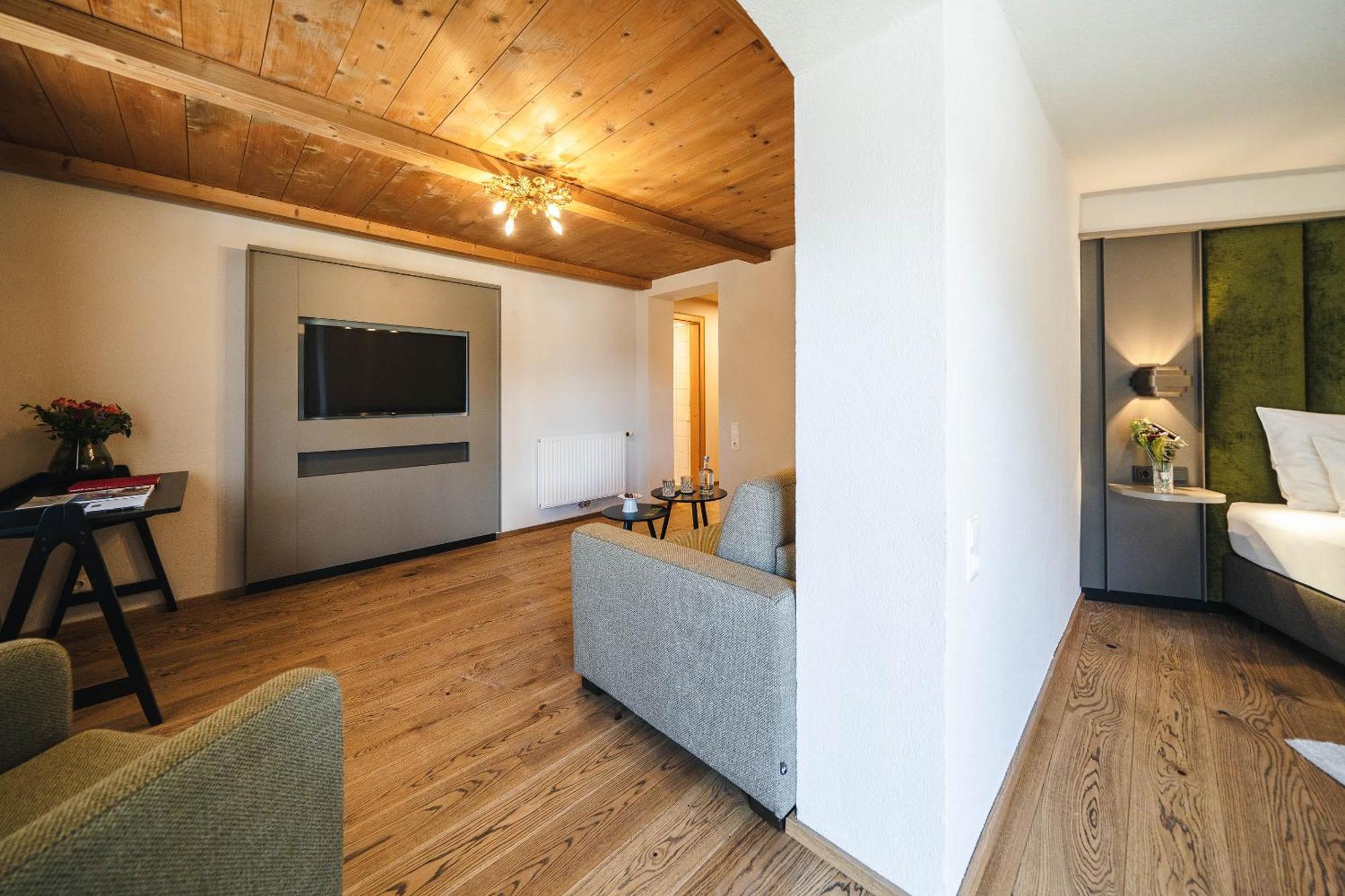 Arpuria L Hidden Luxury Mountain Home - Adults Friendly Sankt Anton am Arlberg Ruang foto