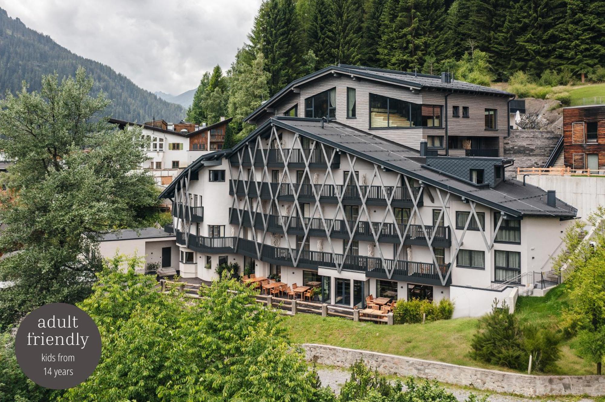 Arpuria L Hidden Luxury Mountain Home - Adults Friendly Sankt Anton am Arlberg Bagian luar foto